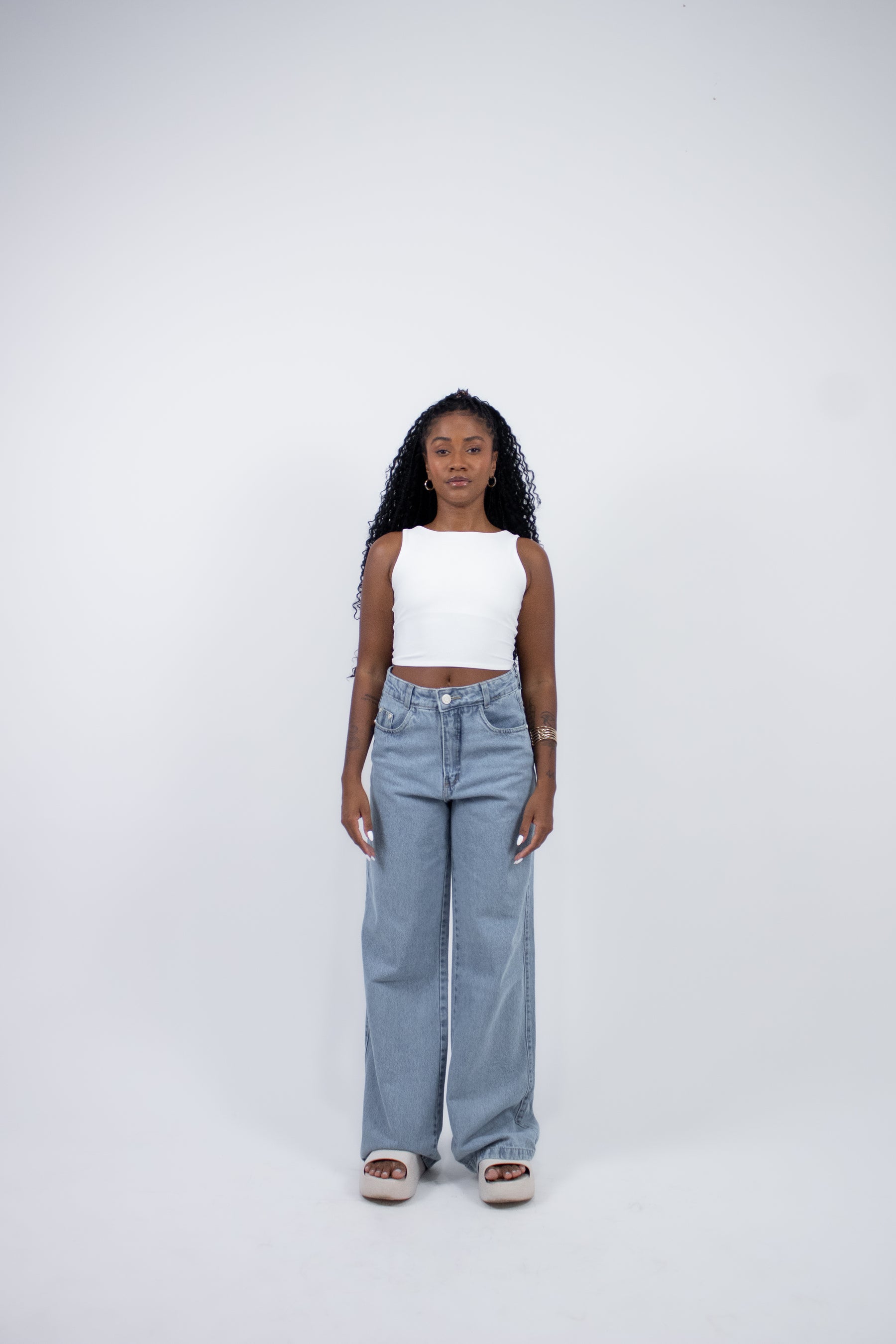 Blusa Cropped Sem Manga em Poliamida