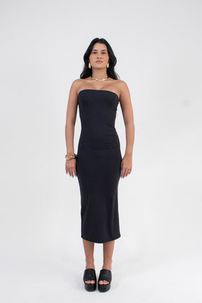 Vestido em Poliamida Midi Tomara que Caia