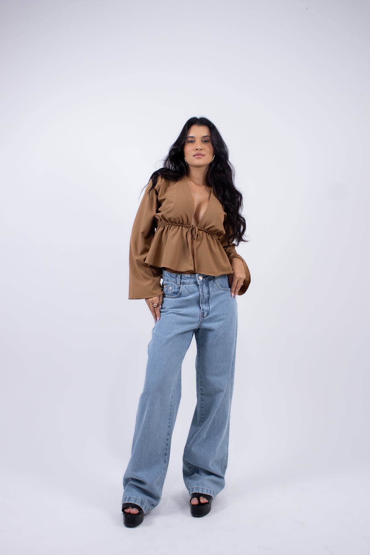 Blusa Bata em Viscose com Amarração