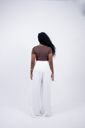Calça Pantalona em Viscose com Cós Alto